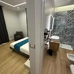 Гостевой дом Hotiday Astoria Неаполь