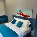 Hotiday Astoria 4* Неаполь
