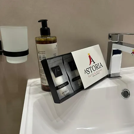Hotiday Astoria 4*