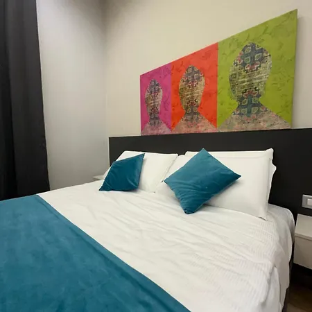 Hotiday Astoria Гостевой дом 4*
