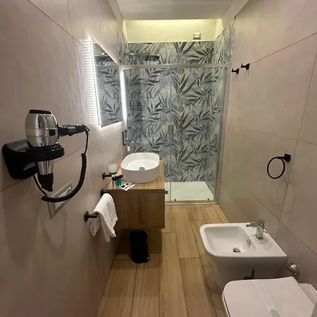 Hotiday Astoria 4*