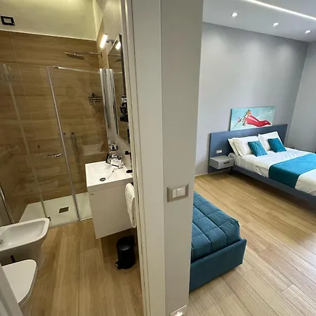Hotiday Astoria 4* Neapel